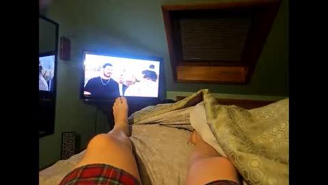 Snapshot of dirtymaineer chatting on 11-12-25, 02:01 Dirty Mainer online show from 11-12-25, 02:01