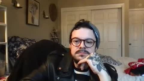 Snapshot of disastersurrounds chatting on 02-19-26, 09:00 disastersurrounds online show from 02-19-26, 09:00