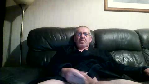 Snapshot of discovery63 chatting on 01-01-25, 10:24 discovery63 online show from 01-01-25, 10:24