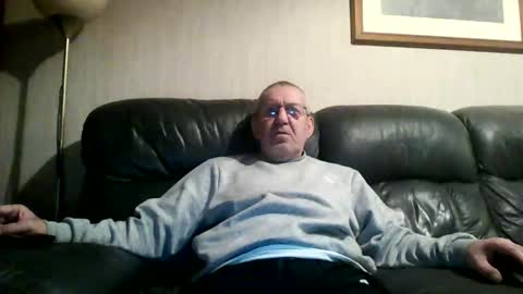 Snapshot of discovery63 chatting on 02-16-25, 06:21 discovery63 online show from 02-16-25, 06:21