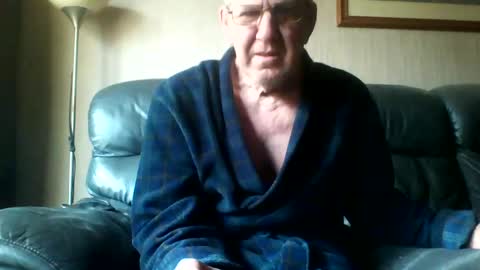 Snapshot of discovery63 chatting on 03-11-25, 11:23 discovery63 online show from 03-11-25, 11:23