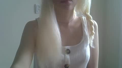 DitaMilton online show from 09-13-25, 10:26