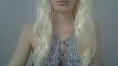 DitaMilton online show from 02-11-26, 11:37