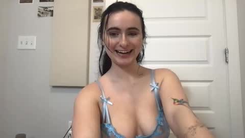 Divine Hips online show from 02-03-25, 04:52