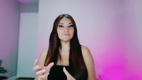 DivineLynn online show from 11-06-25, 03:57