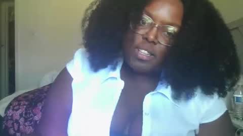 Snapshot of divinenicole22 chatting on 11-12-25, 07:13 divinenicole22 online show from 11-12-25, 07:13