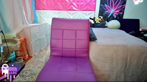 Snapshot of divynejade chatting on 12-04-24, 05:00 Jade Divyne online show from 12-04-24, 05:00