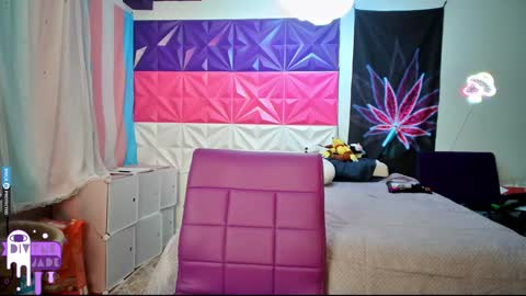 Snapshot of divynejade chatting on 12-06-24, 11:03 Jade Divyne online show from 12-06-24, 11:03