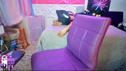 Snapshot of divynejade chatting on 12-13-24, 09:02 Jade Divyne online show from 12-13-24, 09:02