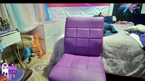 Snapshot of divynejade chatting on 12-29-24, 07:00 Jade Divyne online show from 12-29-24, 07:00