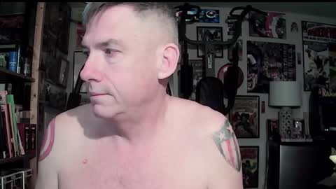 dix_handley_50 online show from 11-03-25, 12:17