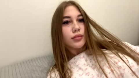 Stella online show from 09-28-25, 05:29