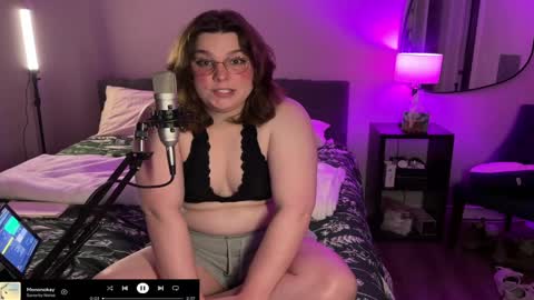 Snapshot of djentslut chatting on 12-06-24, 03:52 djentslut online show from 12-06-24, 03:52