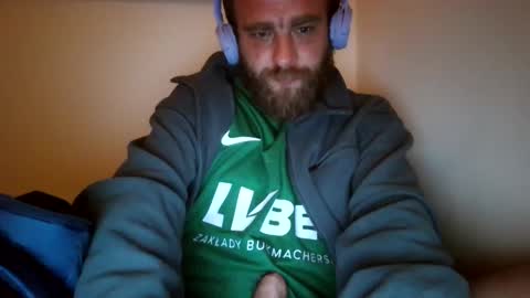 Snapshot of djschoor chatting on 09-19-25, 10:43 djschoor online show from 09-19-25, 10:43