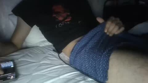 Snapshot of djull100 chatting on 11-18-25, 06:40 djull100 online show from 11-18-25, 06:40