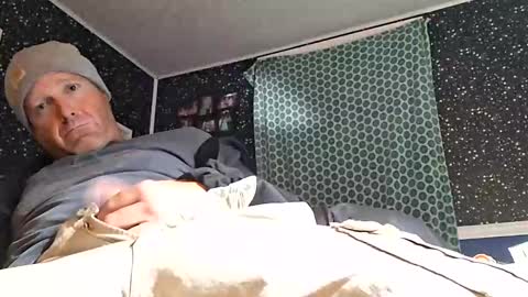 Dantheman online show from 10-13-25, 05:51