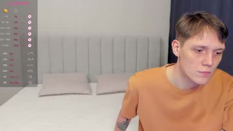 Polly and Kiriko online show from 11-16-25, 07:52