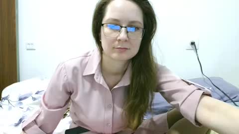 Snapshot of dobrodeya chatting on 01-19-25, 11:45 Dobrodeya online show from 01-19-25, 11:45