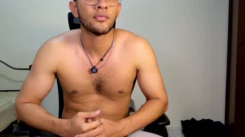 Snapshot of doc_clark chatting on 03-22-26, 11:41 Jm online show from 03-22-26, 11:41