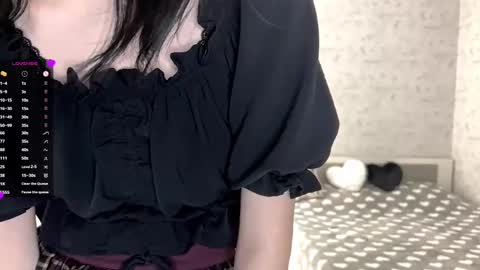 Annie PVT IS OPEN online show from 10-13-25, 09:04