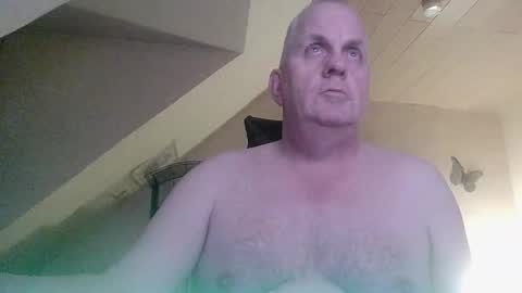 doggy2629 online show from 02-12-26, 06:58