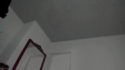 Ludika Santiago online show from 01-23-25, 02:02