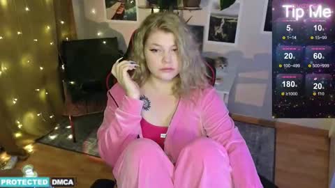 Chloe online show from 01-13-25, 03:56