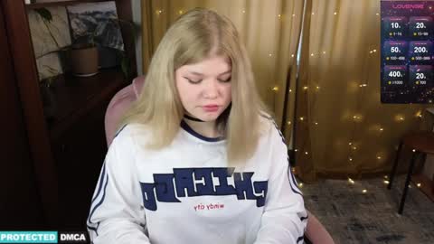 Chloe online show from 01-22-25, 09:02