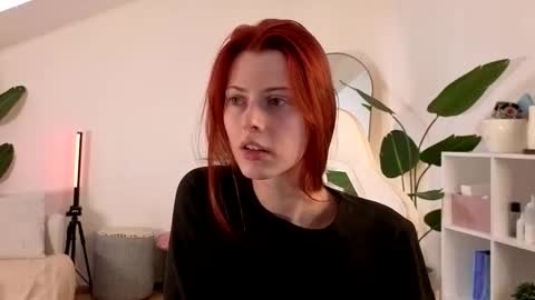 Your doll Lesli online show from 12-19-25, 09:27