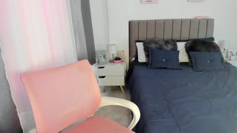 doll_oriana online show from 12-09-24, 06:25