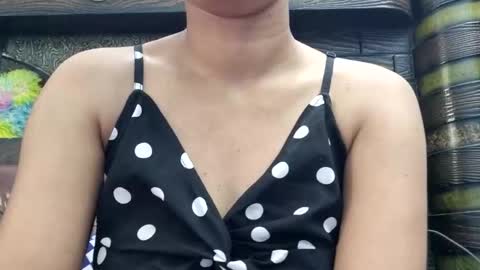 dollmeenu online show from 10-07-25, 06:10