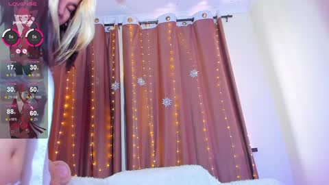 Dollya online show from 12-20-24, 04:31