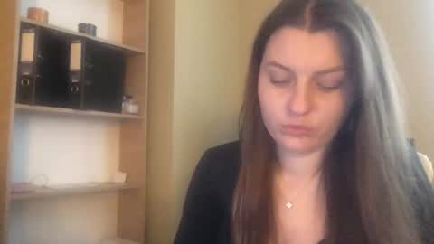 DollyRoma online show from 10-31-25, 01:34