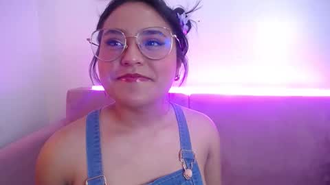 DollyWood  online show from 10-15-25, 08:20