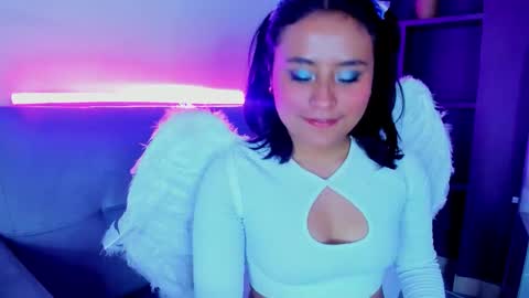 DollyWood  online show from 10-21-25, 08:09