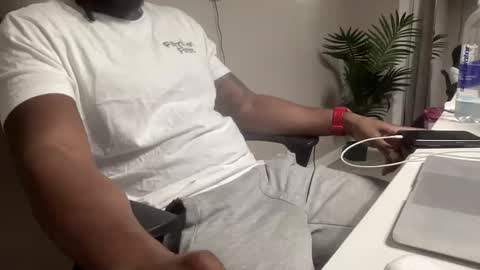 Dolo online show from 11-25-25, 08:09