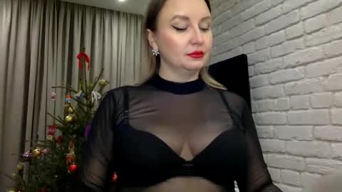 Snapshot of dom_mummy chatting on 01-02-25, 06:12 DOM MUMMY online show from 01-02-25, 06:12
