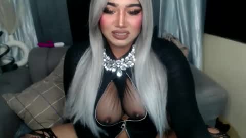 Snapshot of dominant10inchcock chatting on 12-05-25, 05:20 dominant10inchcock online show from 12-05-25, 05:20