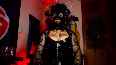 Snapshot of dominatrixblue chatting on 01-24-25, 05:21 Dom Blue online show from 01-24-25, 05:21