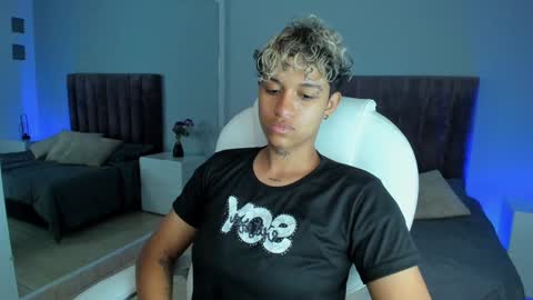 Dominick  online show from 01-26-25, 01:25