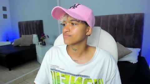 Dominick  online show from 02-08-25, 01:00