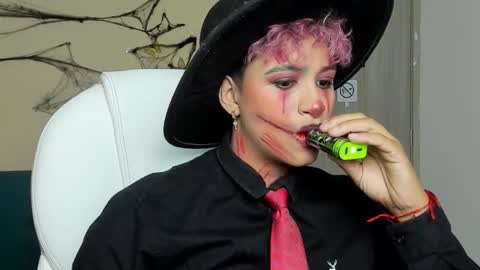 Dominick  online show from 10-12-25, 04:22