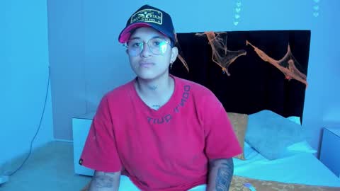 Dominick  online show from 10-16-25, 06:47