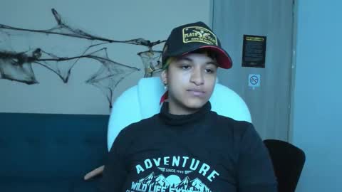 Dominick  online show from 10-18-25, 05:32