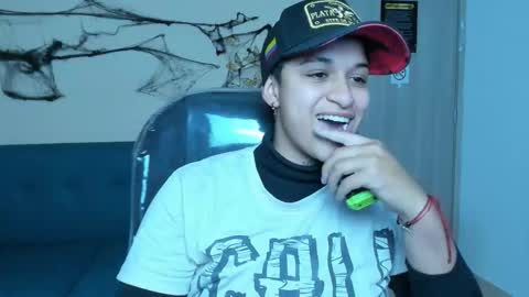 Dominick  online show from 10-21-25, 05:08