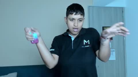 Dominick  online show from 11-14-25, 05:06