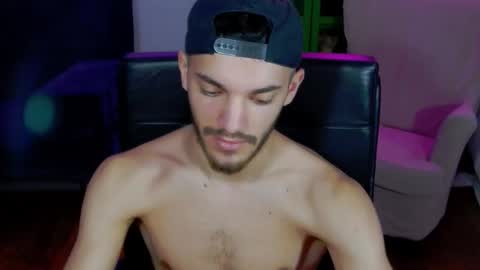 dominicvalente online show from 11-14-25, 04:06