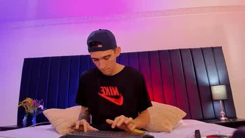 dominik_thompson777 online show from 10-07-25, 03:25