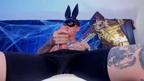 dominik_thompson777 online show from 10-31-25, 08:48