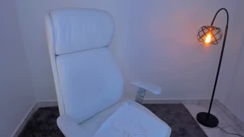 DOMINIC online show from 01-21-25, 07:26